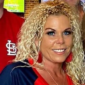 Meet your Posher, Shana